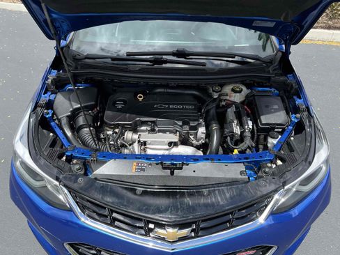 Used 2017 Chevrolet Cruze LT w/ Convenience Package FWD image 25