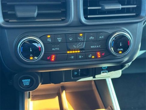 Used 2024 Ford Maverick Lariat image 21