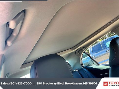 Used 2020 Toyota Camry XSE FWD image 16