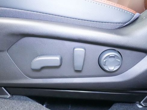 Used 2026 Subaru Outback Touring image 17