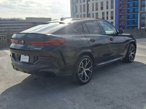 Used 2022 BMW X6 M50i w/ Executive Package image 8