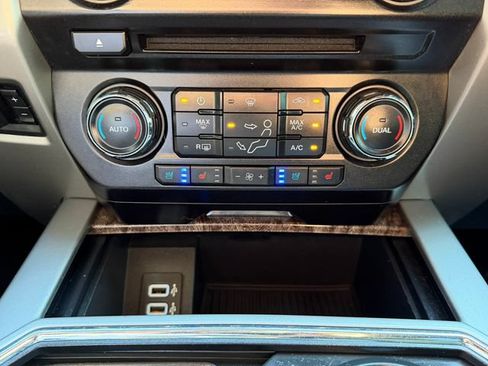 Used 2018 Ford F350 Lariat w/ Chrome Package AWD/4WD image 23