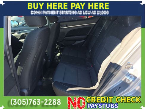 Used 2018 Hyundai Elantra SEL FWD image 8