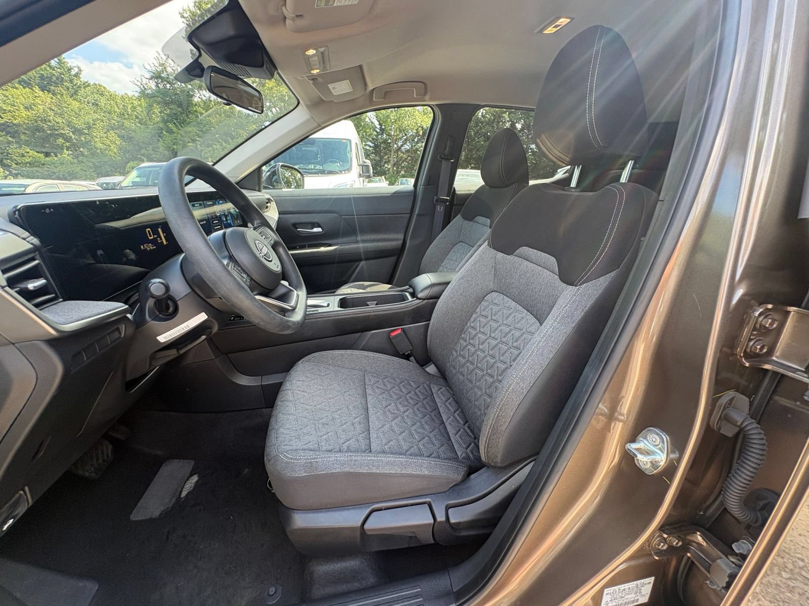 Used 2026 Nissan Kicks SV w/ Cold Weather Package AWD/4WD image 22