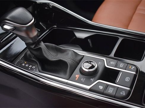 Used 2022 Kia Sorento SX Prestige w/ Rust Color Package image 30