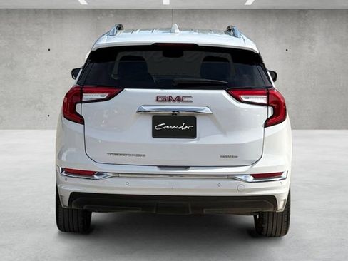 Used 2024 GMC Terrain Denali w/ Denali Premium Package AWD/4WD image 15