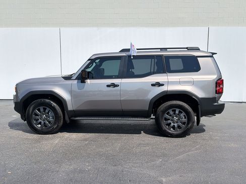 Used 2025 Toyota Land Cruiser w/ Premium Package image 2