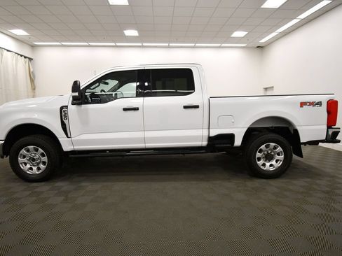 Used 2024 Ford F350 XLT w/ FX4 Off-Road Package AWD/4WD image 4