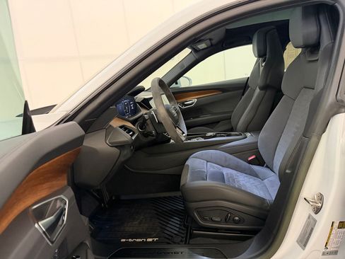 Used 2023 Audi e-tron GT Premium Plus AWD/4WD image 5