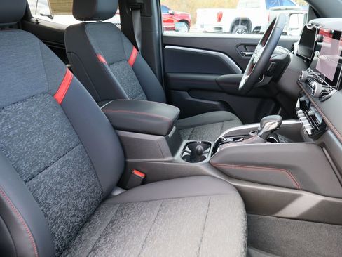 Certified 2024 Chevrolet Colorado Z71 w/ Advanced Trailering Package image 26