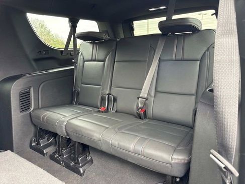 Certified 2024 Chevrolet Suburban RST RWD image 25