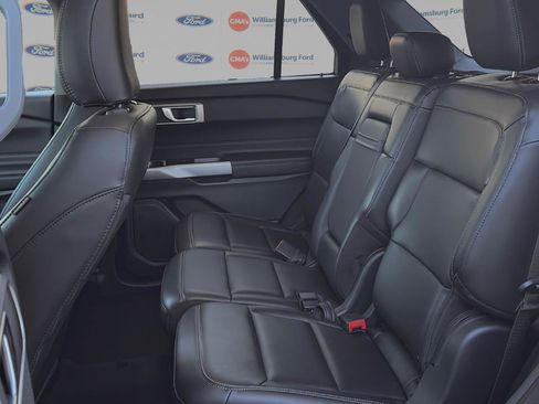 Certified 2023 Ford Explorer XLT w/ Equipment Group 202A image 7