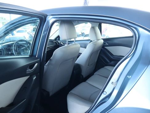 Used 2015 MAZDA MAZDA3 i Sport FWD image 28