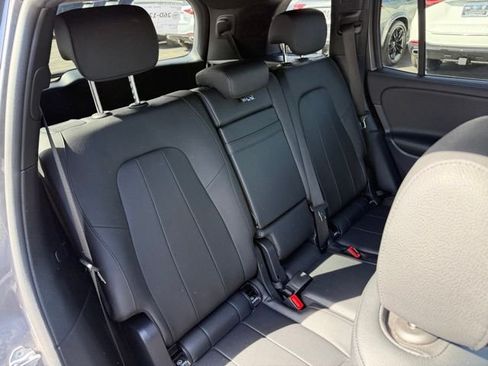 Certified 2022 Mercedes-Benz GLB 250 4MATIC image 26