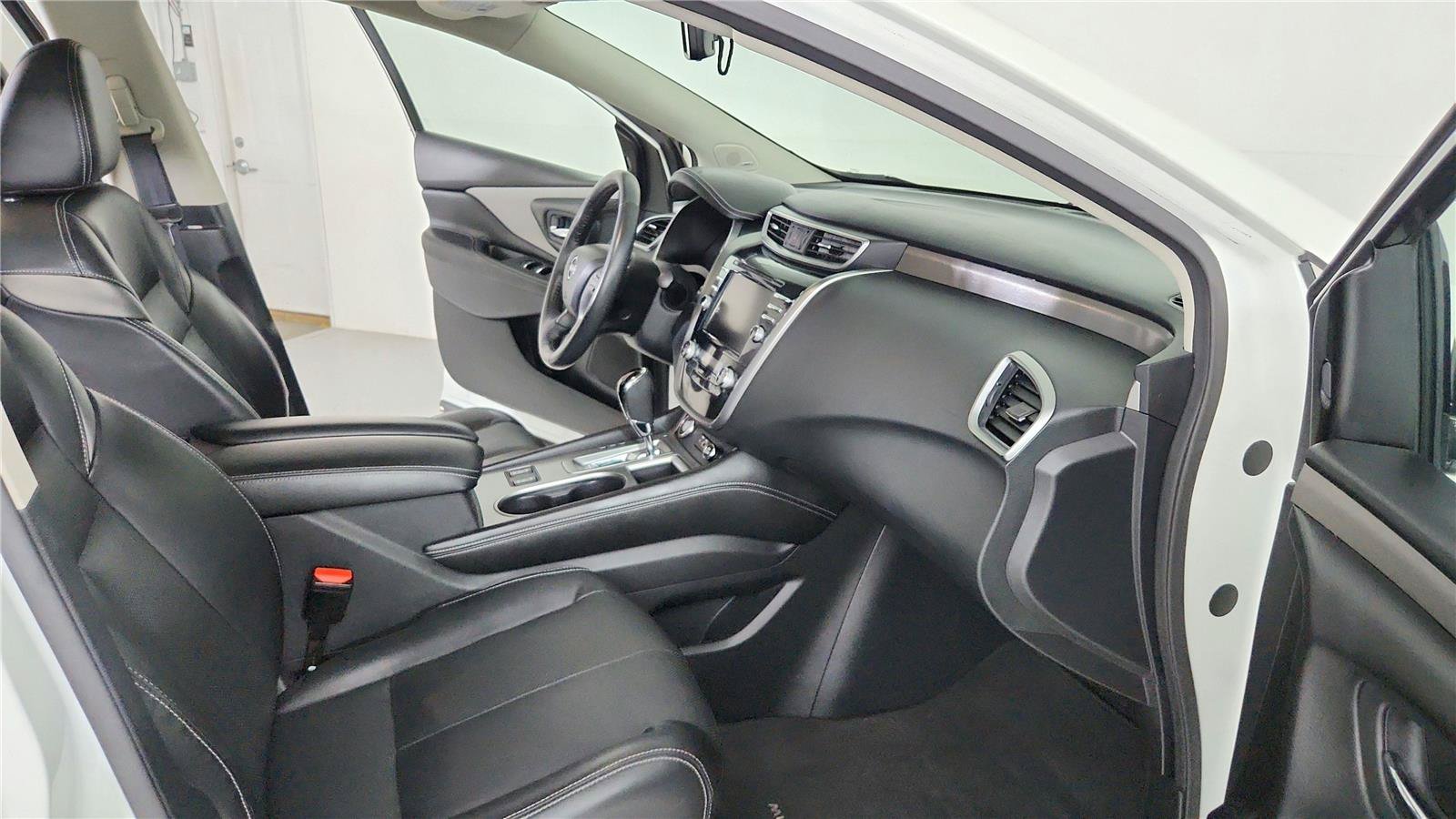 Used 2024 Nissan Murano SL FWD image 25