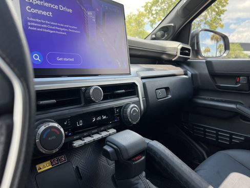 Used 2025 Toyota 4Runner TRD Sport Premium AWD/4WD image 29