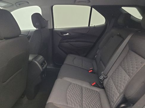 Used 2018 Chevrolet Equinox LT FWD image 18