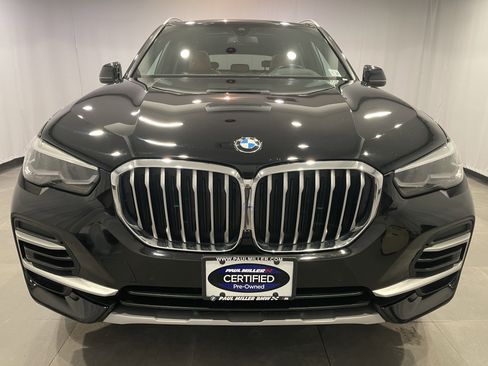 Used 2023 BMW X5 xDrive40i w/ Premium Package image 2