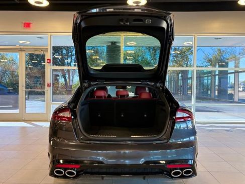 Used 2021 Kia Stinger GT2 image 37