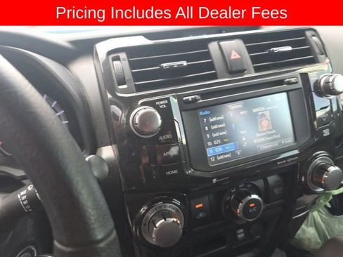 Used 2019 Toyota 4Runner TRD Off-Road AWD/4WD image 2