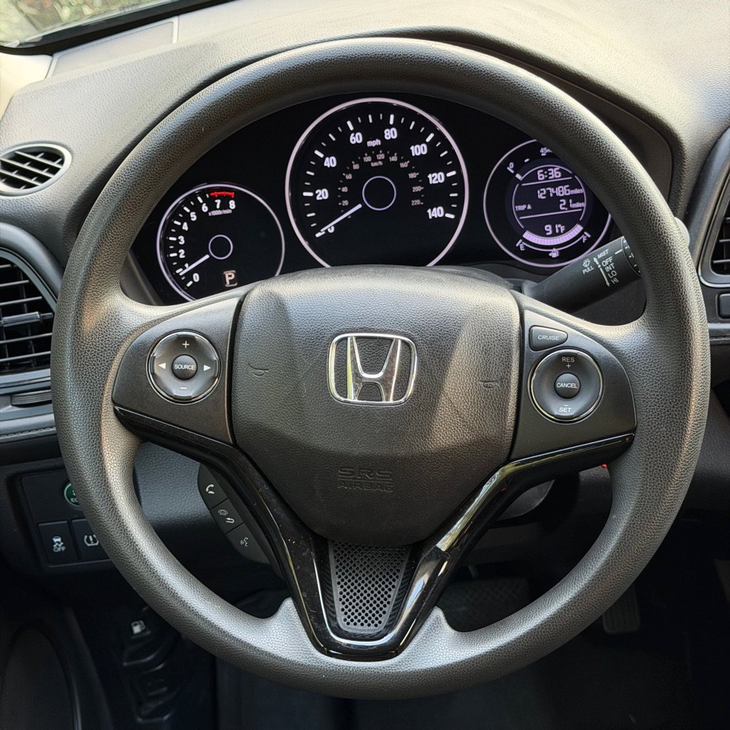 Used 2019 Honda HR-V LX image 33