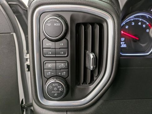 Used 2022 Chevrolet Silverado 1500 LTZ w/ LTZ Premium Package image 20