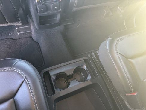 Used 2021 Ford Explorer XLT w/ Equipment Group 202A image 27