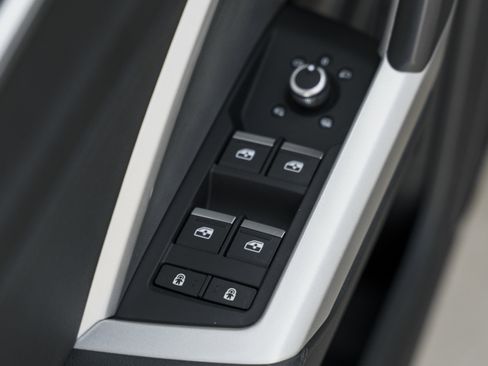 Certified 2022 Audi Q3 2.0T Premium Plus AWD/4WD image 24