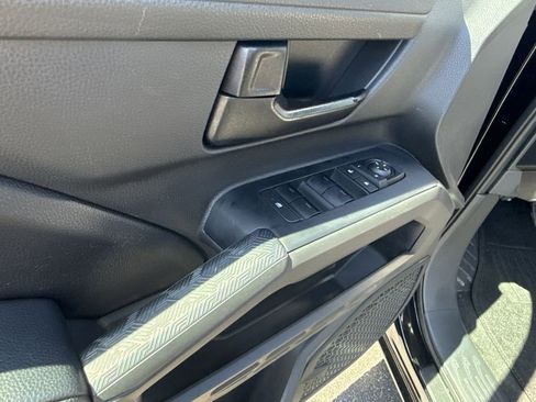 Used 2024 Toyota Tacoma SR5 AWD/4WD image 22