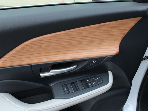 New 2026 Toyota Grand Highlander Platinum image 24