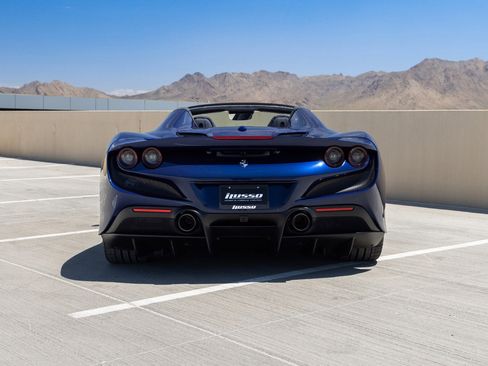 Used 2022 Ferrari F8 Tributo RWD image 8