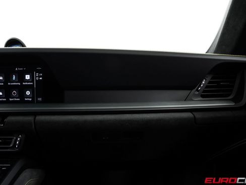 Used 2022 Porsche 911 GT3 RWD image 34