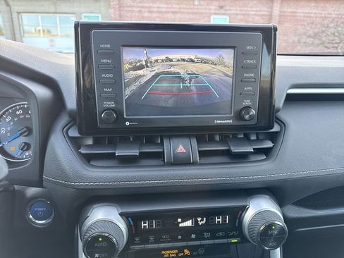 Certified 2022 Toyota RAV4 XLE image 18