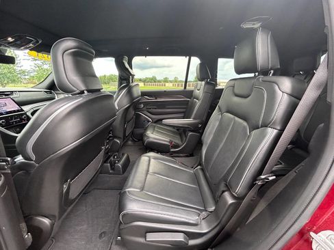 Used 2021 Jeep Grand Cherokee L Overland w/ Advanced Protech Group III image 18