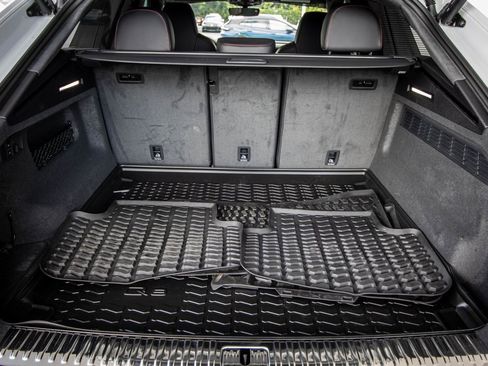 Used 2025 Audi RS Q8 performance image 17