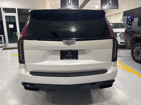 Used 2021 Cadillac Escalade Sport Platinum image 8