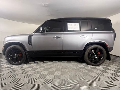 Certified 2024 Land Rover Defender 110 X image 3
