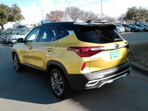 Used 2021 Kia Seltos S image 11
