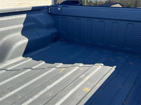 Used 2021 Jeep Gladiator Willys image 33