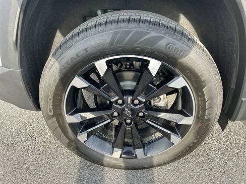 Used 2026 Chevrolet Equinox RS image 9