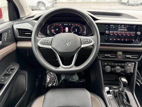 Used 2023 Volkswagen Taos SEL AWD/4WD image 13