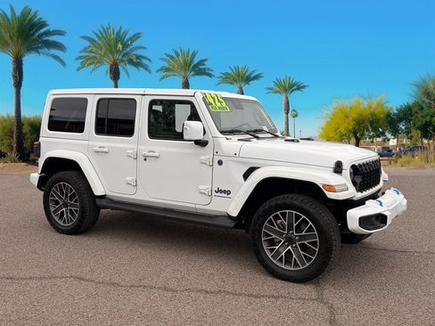Used 2024 Jeep Wrangler High Altitude AWD/4WD image 8
