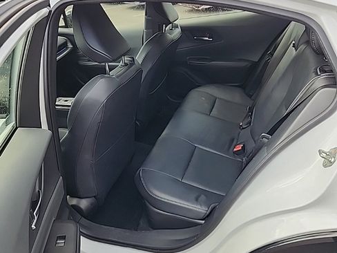 Used 2025 Toyota Prius XLE image 14