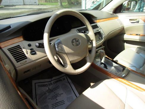 Used 2006 Toyota Avalon Limited image 27