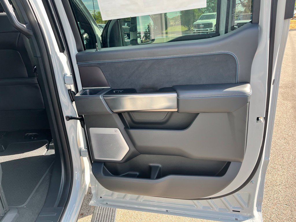 New 2026 Ford F250 Platinum AWD/4WD image 12