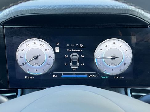 Used 2025 Hyundai Elantra SEL image 37