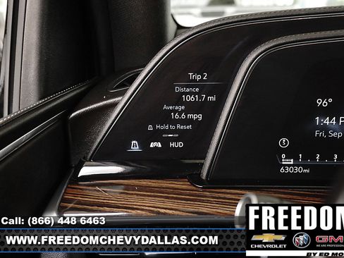 Certified 2023 Cadillac Escalade ESV Premium Luxury image 26