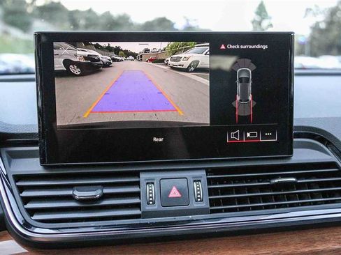 Used 2023 Audi Q5 2.0T Premium image 24