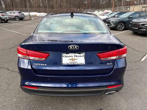 Used 2018 Kia Optima EX w/ Premium Package image 6