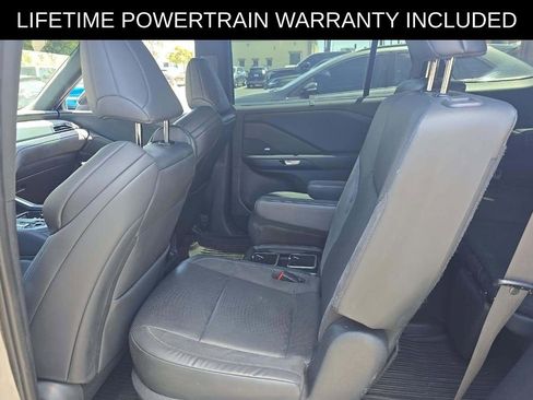 Used 2024 Lexus TX 500h AWD w/ Technology Package image 9